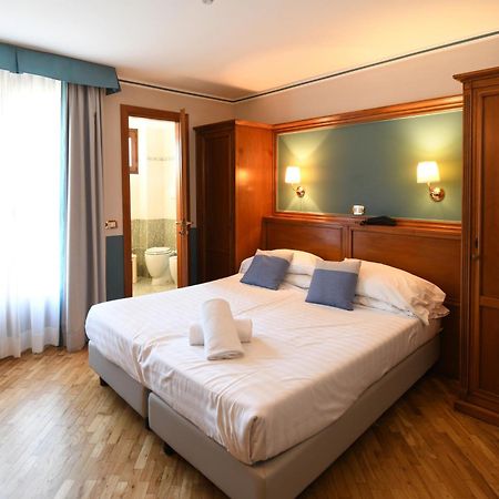 Hotel Cavour Rapallo Kültér fotó