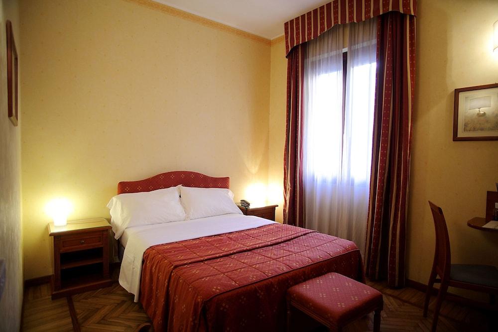 Hotel Cavour Rapallo Kültér fotó