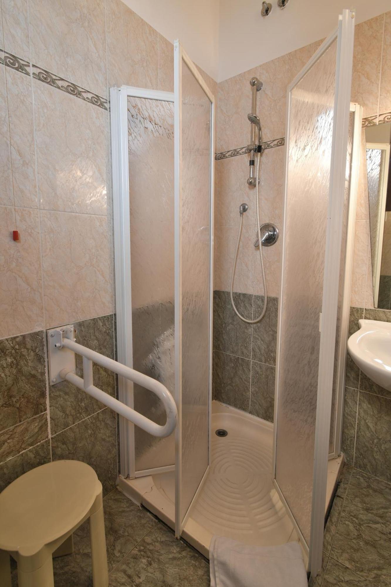Hotel Cavour Rapallo Kültér fotó