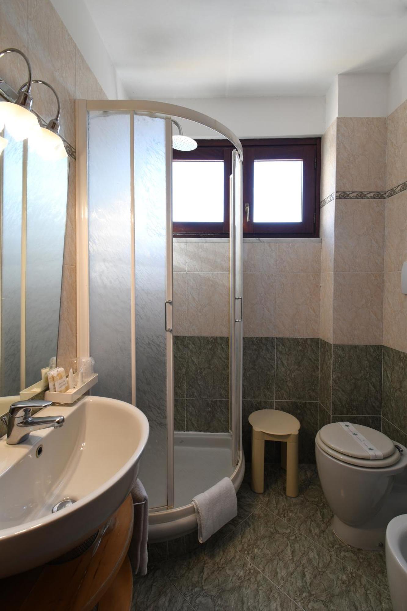 Hotel Cavour Rapallo Kültér fotó