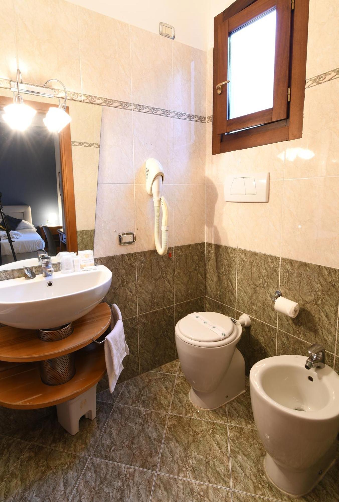 Hotel Cavour Rapallo Kültér fotó