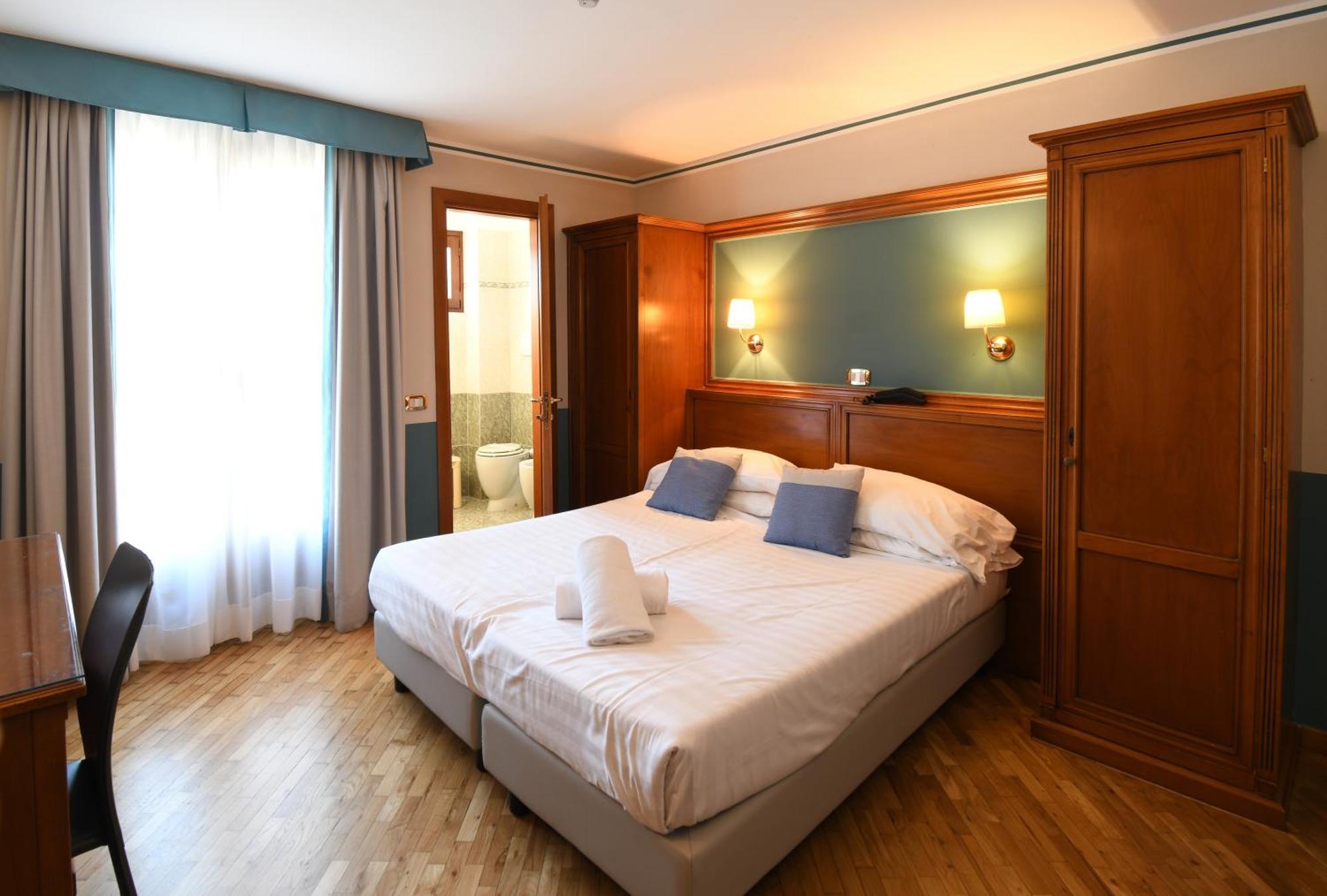 Hotel Cavour Rapallo Kültér fotó